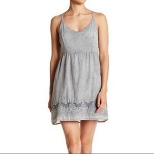 Romeo + Juliet Gray Dress